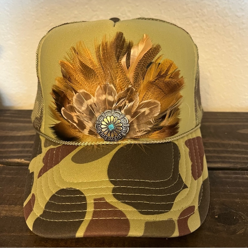 *not for sale* NWOT Camo Feather Trucker Hat